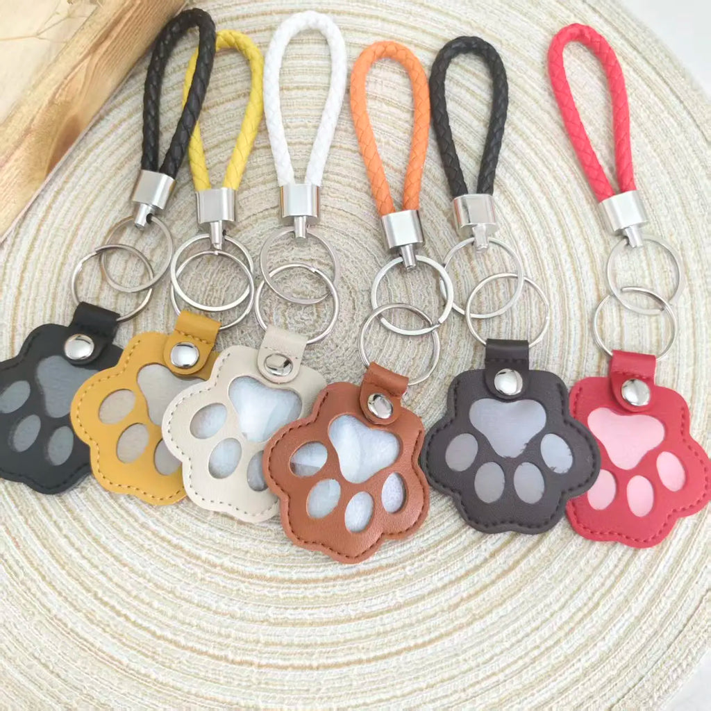 PU Leather Pet Hair Storage Bag Multi-Functional Portable Keychain Pet Memorial Keychain Keepsake Hair Storage for Pet Lovers